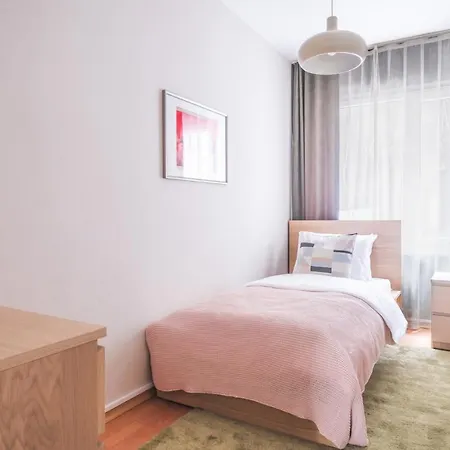Centrally Located Modern And Cozy Flat In Sisli 아파트