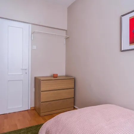 아파트 Centrally Located Modern And Cozy Flat In Sisli *
